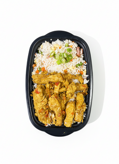 Kip met kokossaus en kantonese rijst