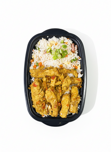 Kip met kokossaus en kantonese noedels